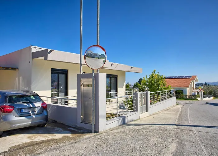 Malona Horizon * Malona Village